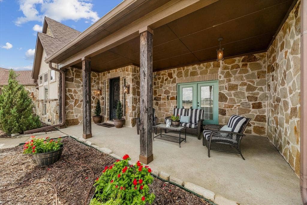 232 Branding Iron Court, Royse City, TX 75189 Welcoming porch greets your arrival!