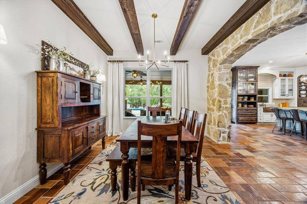 232 Branding Iron Court, Royse City, TX 75189 Host your family gatherings and dinner parties here!