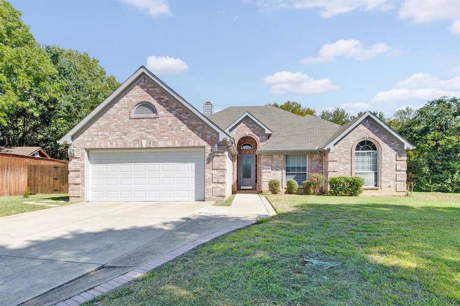 Property photo for 1395 Forest Creek Drive, Lewisville, TX