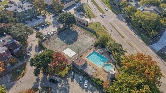 9803 Walnut Street, #B208, Dallas, TX 75243