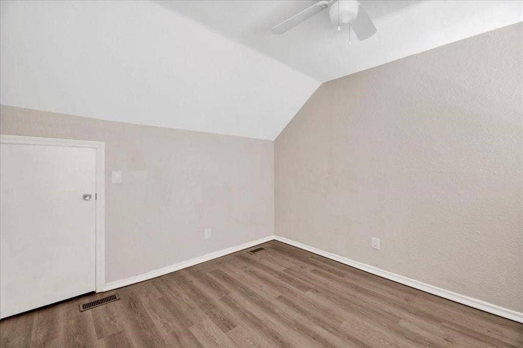 2nd floor loft area considered 3rd bedroom of flex space