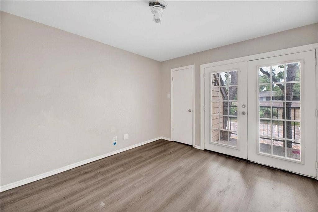 9803 Walnut Street, #B208, Dallas, TX 75243