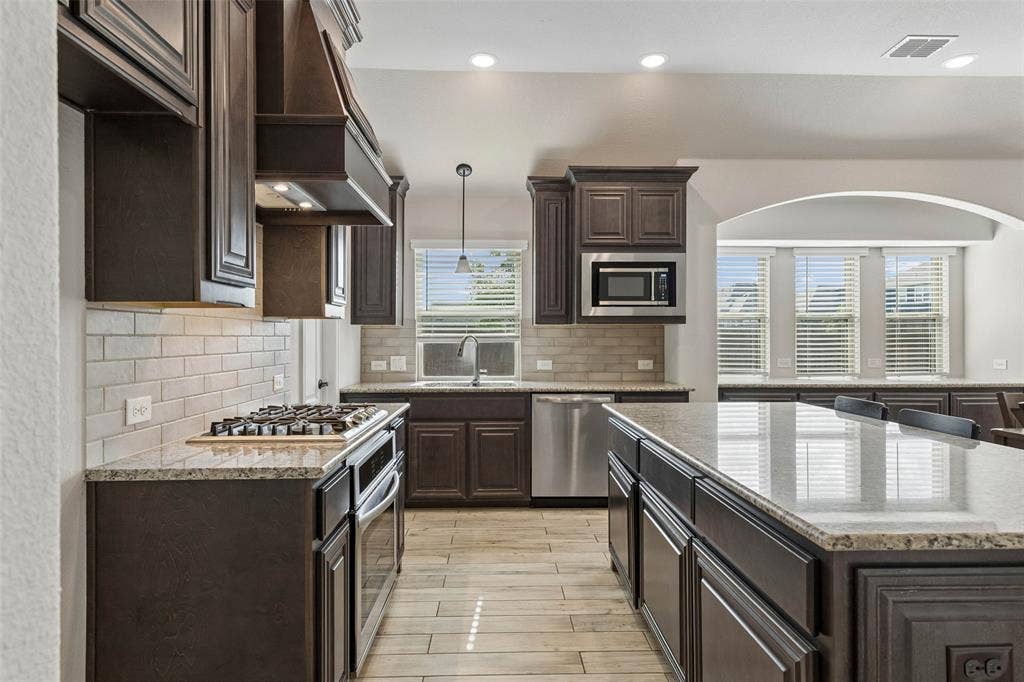 2550 Brookside Drive, Royse City, TX 75189