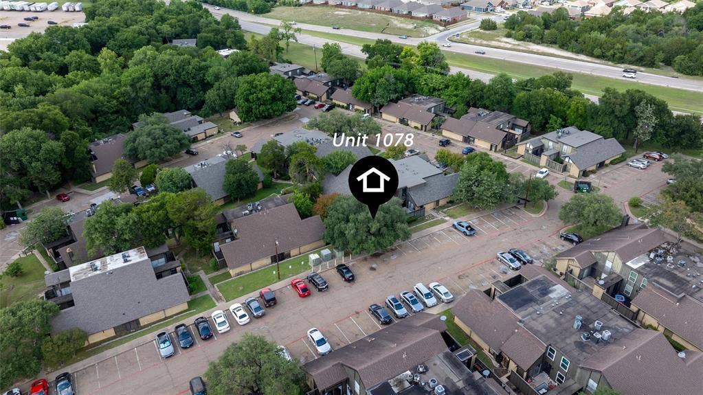 4643 Country Creek Drive, #1092, Dallas, TX 75236 4639 Country Creek Drive Dallas, TX. Unit 1078