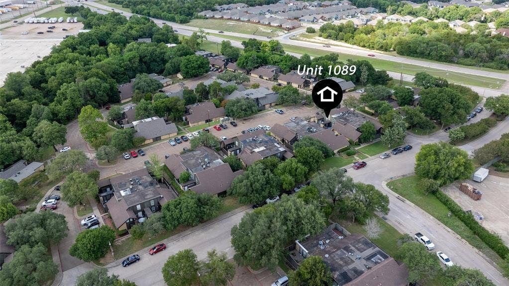 4643 Country Creek Drive, #1092, Dallas, TX 75236 4641 Country Creek Drive Dallas, TX. Unit 1089