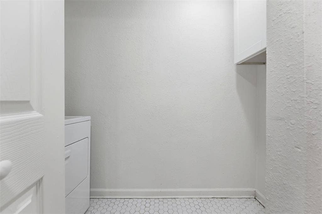 4643 Country Creek Drive, #1092, Dallas, TX 75236 4607 Country Creek Drive Dallas, TX. Unit 1016