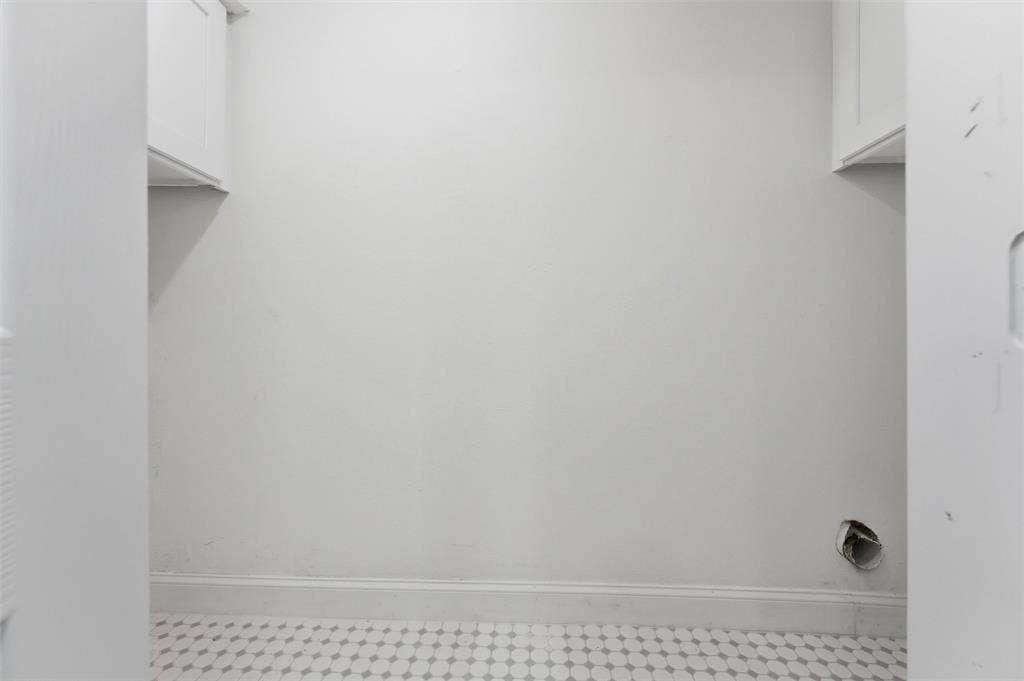 4643 Country Creek Drive, #1092, Dallas, TX 75236 4643 Country Creek Drive Dallas, TX. Unit 1092