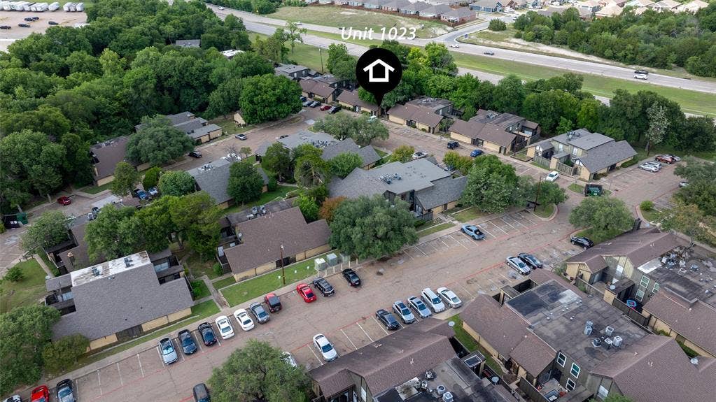 4643 Country Creek Drive, #1092, Dallas, TX 75236 4611 Country Creek Drive Dallas, TX. Unit 1023