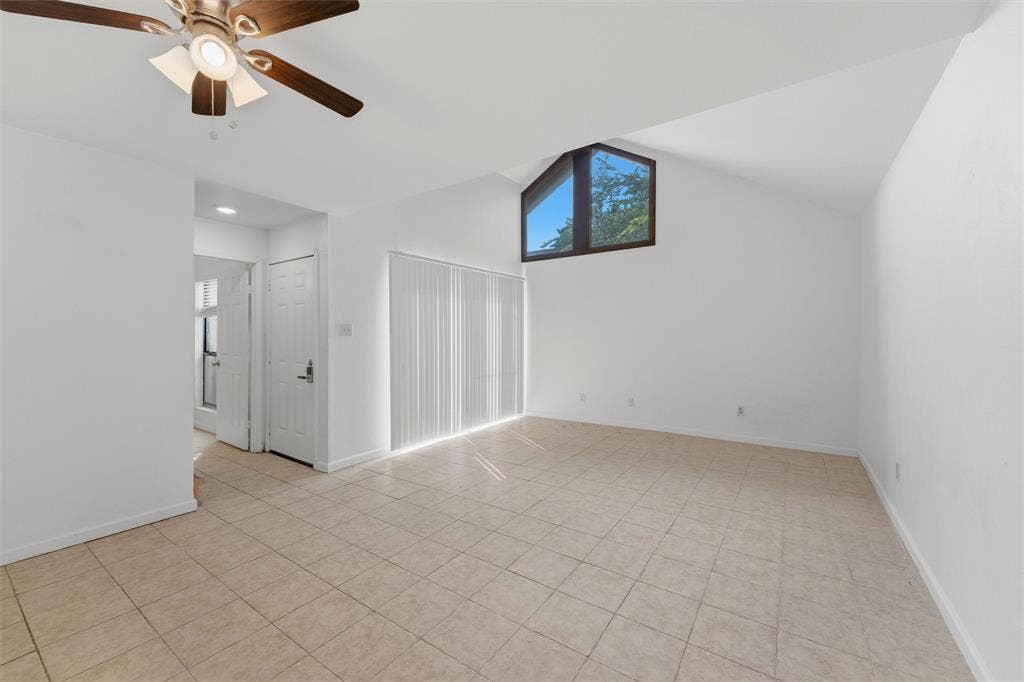 4643 Country Creek Drive, #1092, Dallas, TX 75236 4607 Country Creek Drive Dallas, TX. Unit 1016