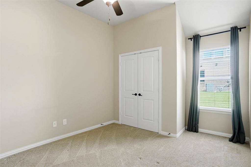 8301 Rock Valley Drive, Rowlett, TX 75089 8301 Rock Valley Drive, Rowlett, TX 75089