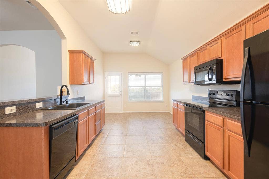 1105 Antoinette Drive, Princeton, TX 75407 1105 Antoinette Drive, Princeton, TX 75407