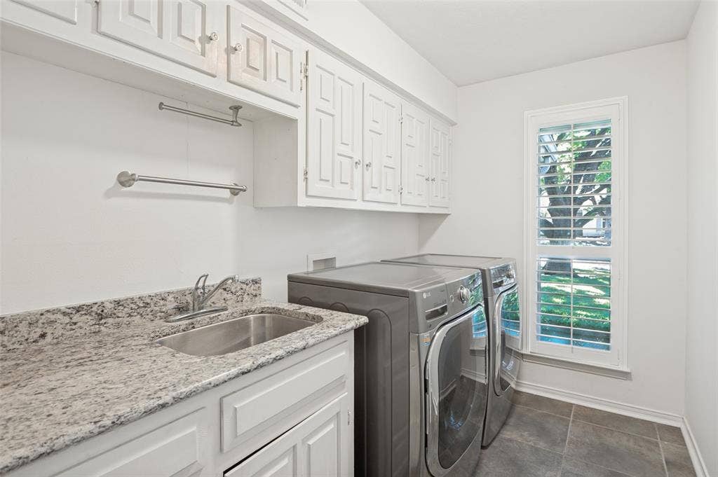3843 Regent Drive, Dallas, TX 75229 3843 Regent Drive, Dallas, TX 75229