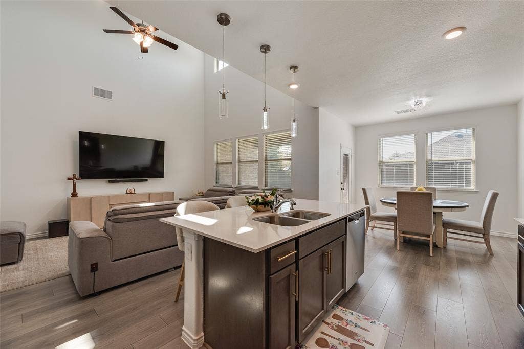 1013 Slate Lane, Celina, TX 75009 1013 Slate Lane, Celina, TX 75009