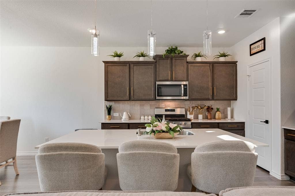 1013 Slate Lane, Celina, TX 75009 1013 Slate Lane, Celina, TX 75009