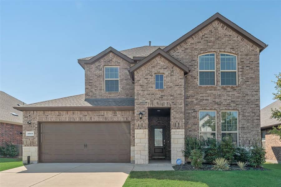 Property photo for 1013 Slate Lane, Celina, TX