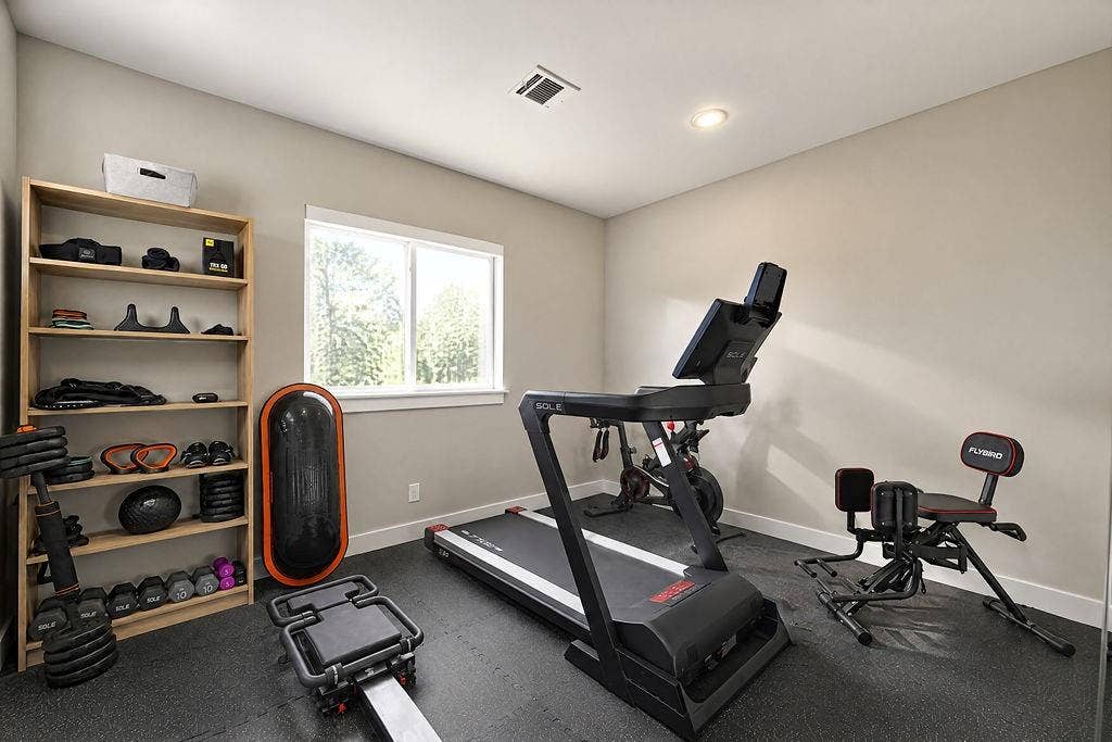 4515 Cowan Avenue, Dallas, TX 75209 Stay on top of health goals without leaving home in this upstairs gym