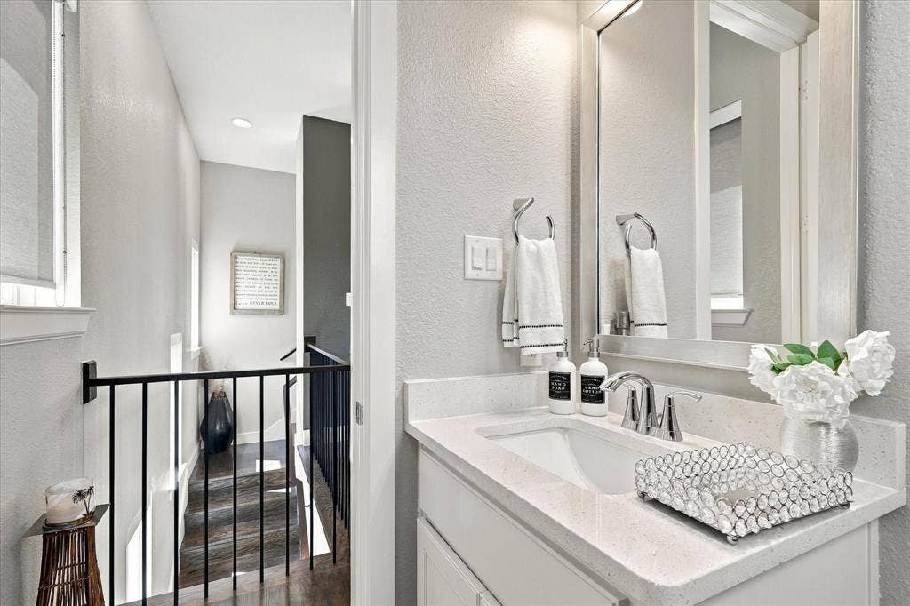7846 Verona Place, Dallas, TX 75231 7846 Verona Place, Dallas, TX 75231