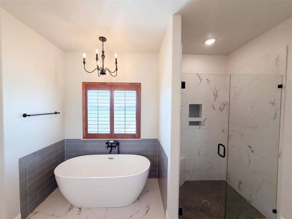 1532 Turpin Lake Road, Poolville, TX 76487