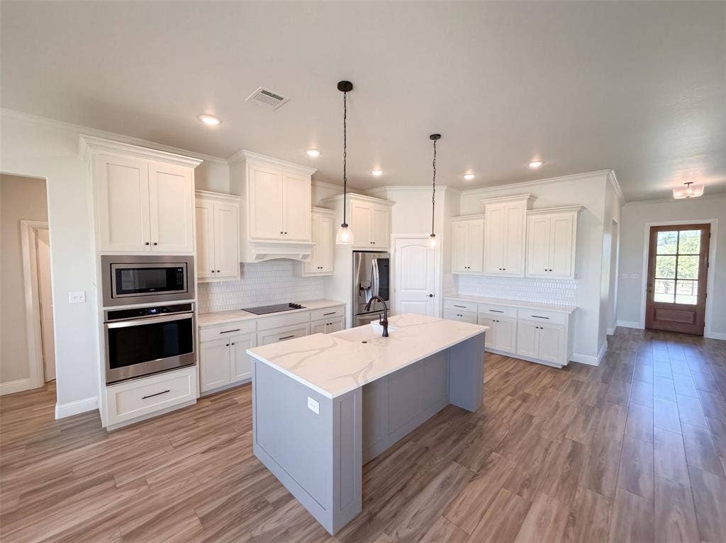 1532 Turpin Lake Road, Poolville, TX 76487