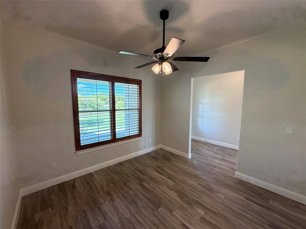 1532 Turpin Lake Road, Poolville, TX 76487