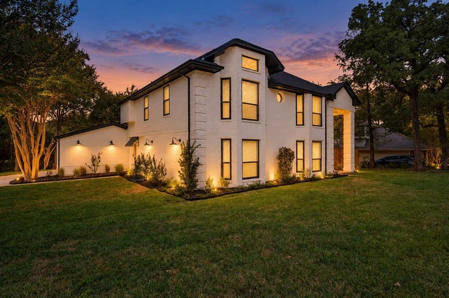 Property photo for 3812 Yachtclub Drive, Arlington, TX