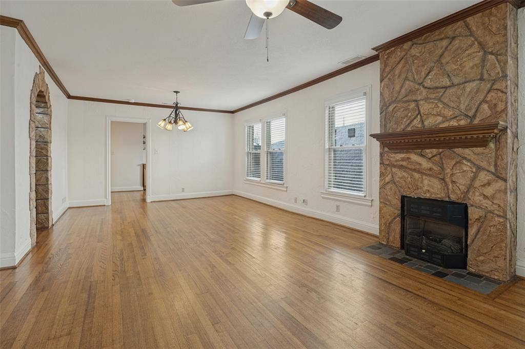6324 Velasco Avenue, Dallas, TX 75214