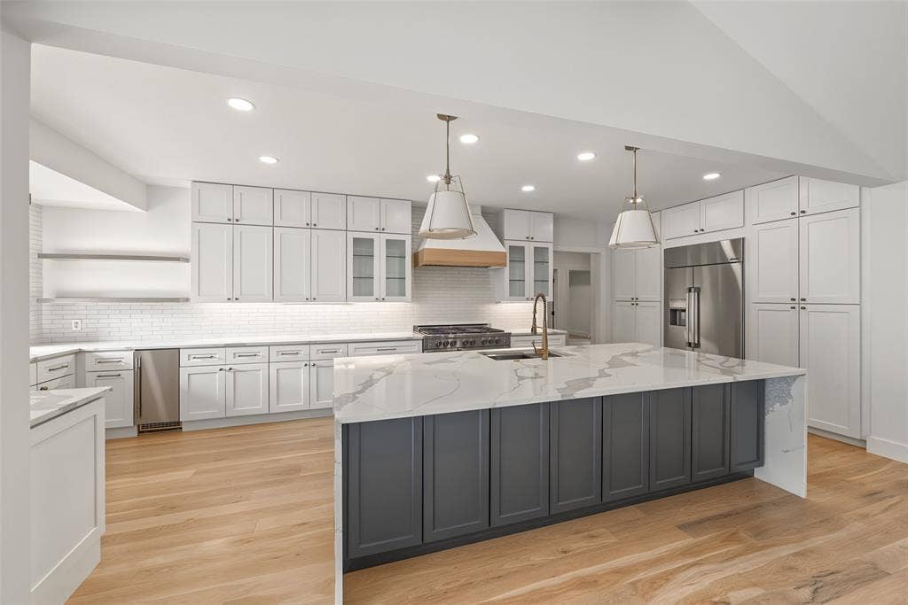 4162 Allencrest Lane, Dallas, TX 75244 4162 Allencrest Lane, Dallas, TX 75244