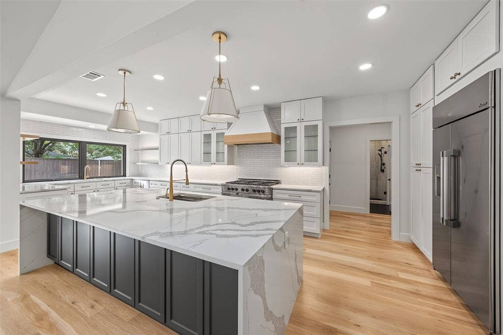 4162 Allencrest Lane, Dallas, TX 75244 4162 Allencrest Lane, Dallas, TX 75244