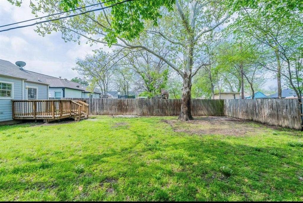 1618 Ash Street, Grand Prairie, TX 75050 1618 Ash Street, Grand Prairie, TX 75050