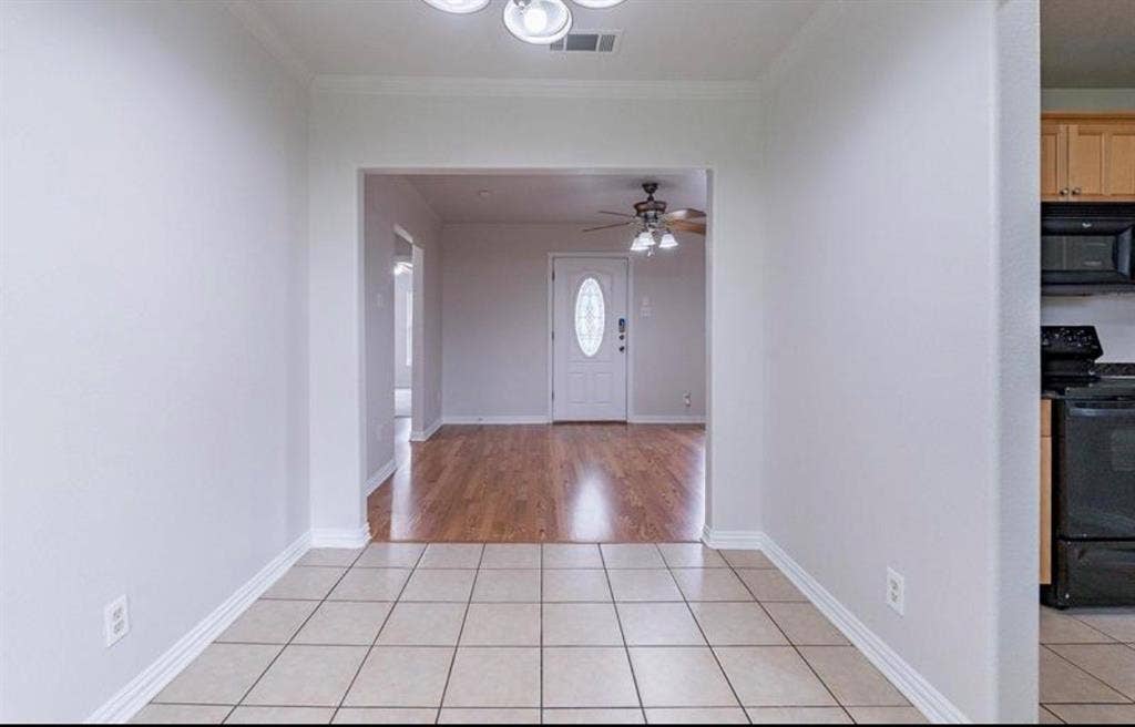 1618 Ash Street, Grand Prairie, TX 75050 Dining area