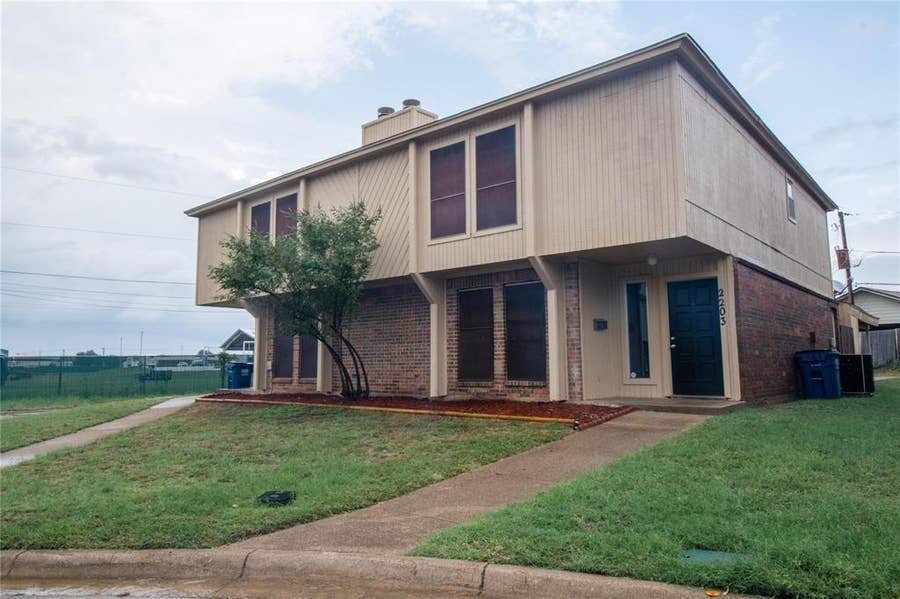 Property photo for 2203 Chase Court, Dalworthington Gardens, TX