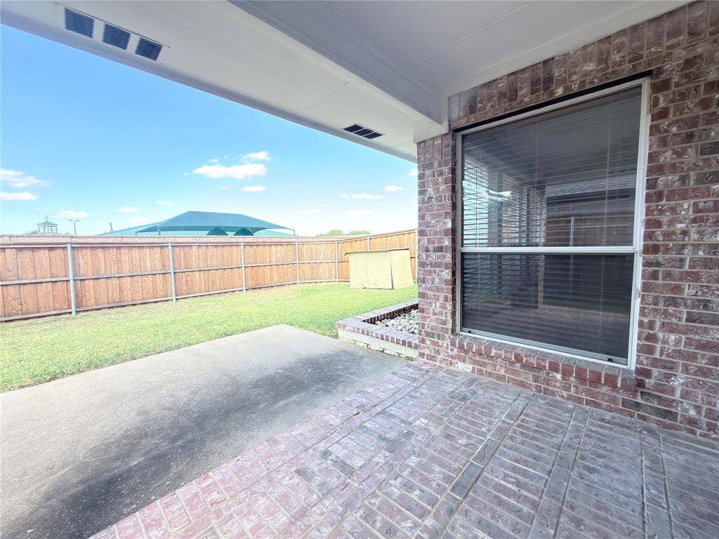 1208 Sonoma Drive, Allen, TX 75013 1208 Sonoma Drive, Allen, TX 75013