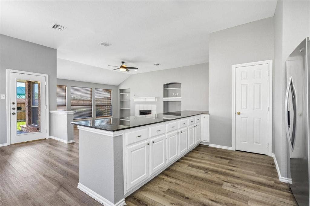 1208 Sonoma Drive, Allen, TX 75013 1208 Sonoma Drive, Allen, TX 75013
