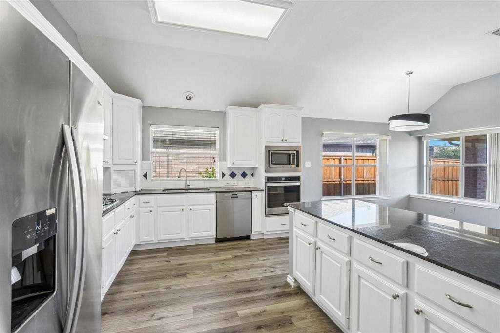 1208 Sonoma Drive, Allen, TX 75013 1208 Sonoma Drive, Allen, TX 75013