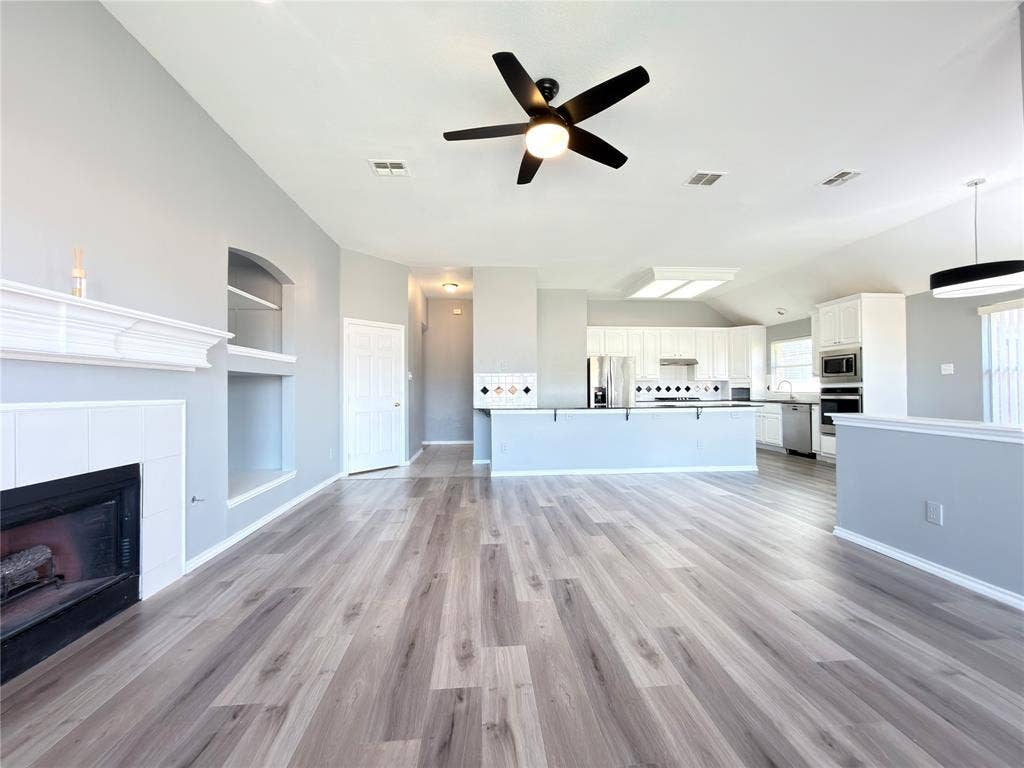 1208 Sonoma Drive, Allen, TX 75013 1208 Sonoma Drive, Allen, TX 75013