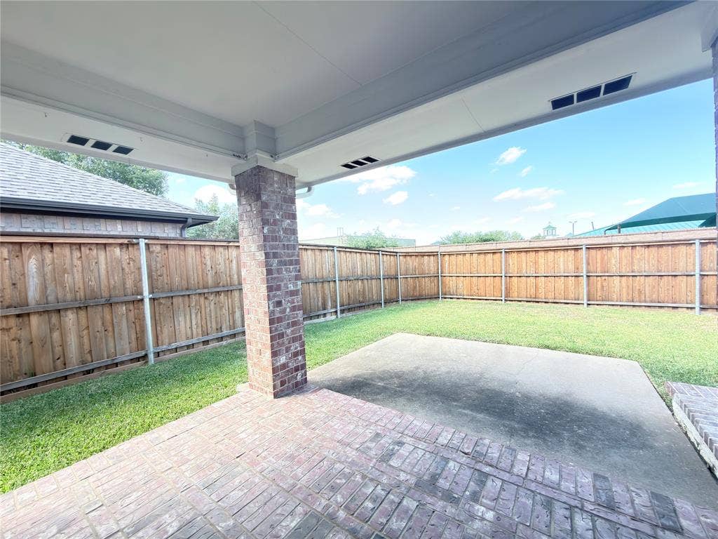 1208 Sonoma Drive, Allen, TX 75013 1208 Sonoma Drive, Allen, TX 75013