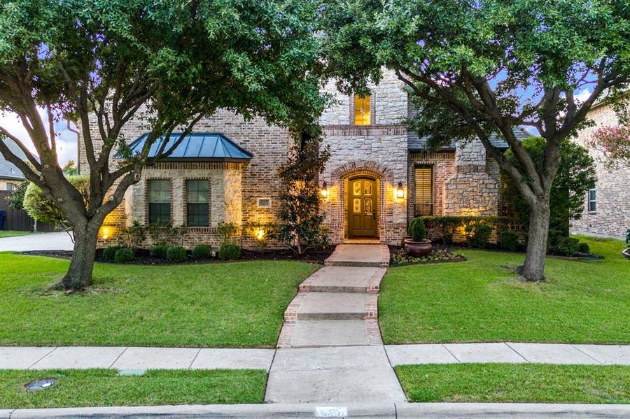 Property photo for 10237 Woodbury Drive, Frisco, TX