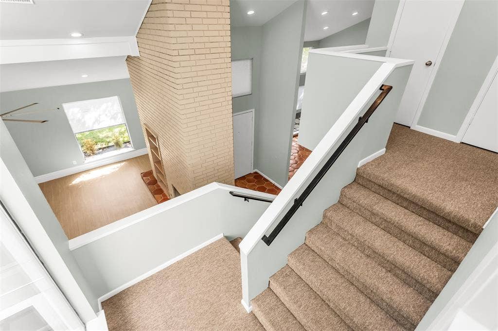 9517 Moss Farm Lane, Dallas, TX 75243 9517 Moss Farm Lane, Dallas, TX 75243