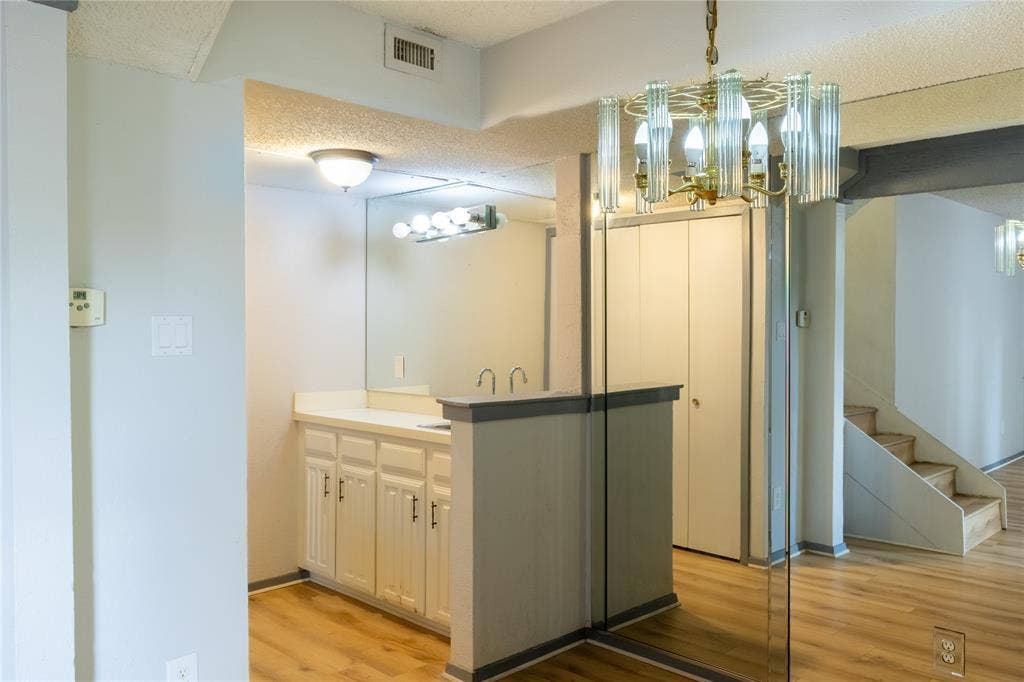 333 Melrose Drive, #22B, Richardson, TX 75080 333 Melrose Drive, #22B, Richardson, TX 75080