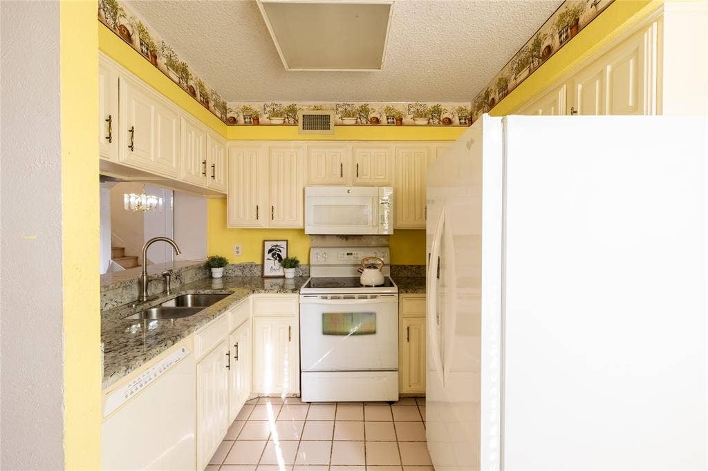 333 Melrose Drive, #22B, Richardson, TX 75080 333 Melrose Drive, #22B, Richardson, TX 75080