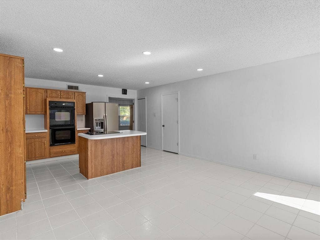 1438 Blanco Lane, Garland, TX 75040 1438 Blanco Lane, Garland, TX 75040