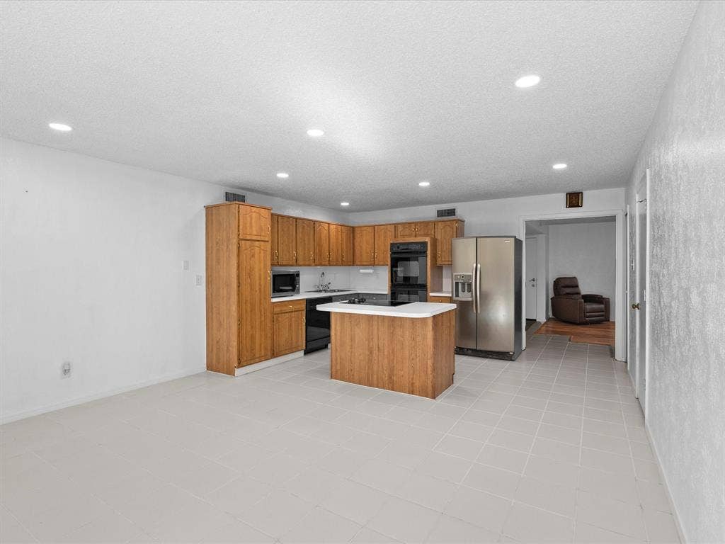1438 Blanco Lane, Garland, TX 75040 1438 Blanco Lane, Garland, TX 75040