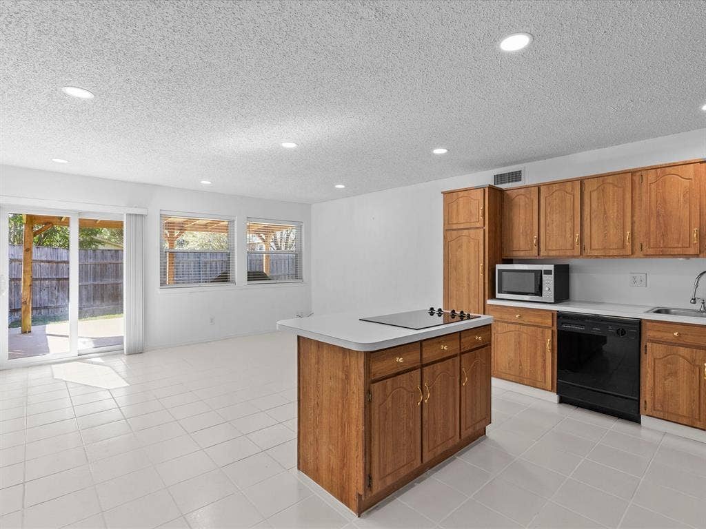 1438 Blanco Lane, Garland, TX 75040 1438 Blanco Lane, Garland, TX 75040