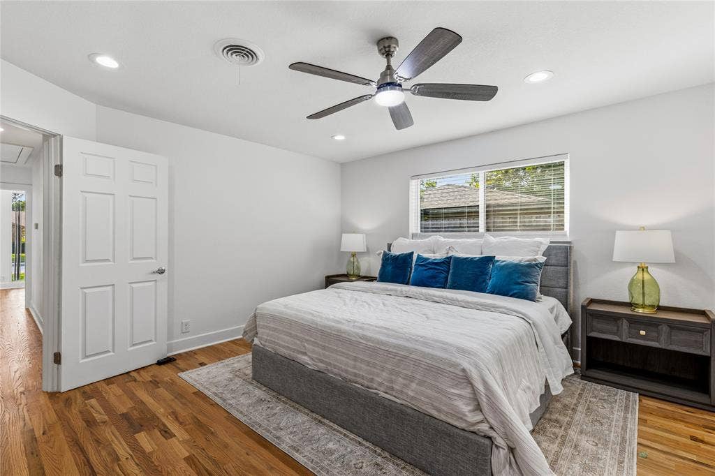 1241 Stevens Ridge Drive, Dallas, TX 75211