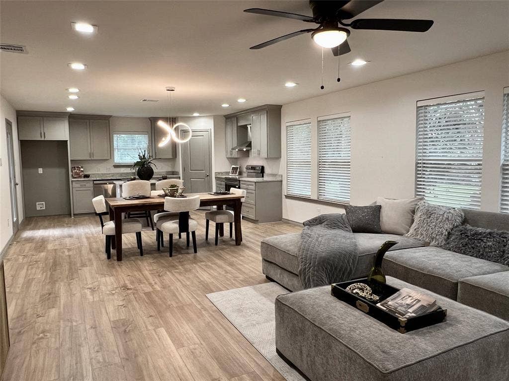 1438 E Waco Avenue, Dallas, TX 75216 1438 E Waco Avenue, Dallas, TX 75216