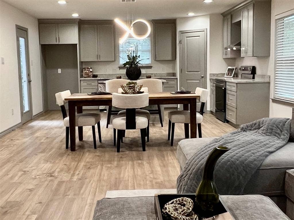 1438 E Waco Avenue, Dallas, TX 75216 1438 E Waco Avenue, Dallas, TX 75216