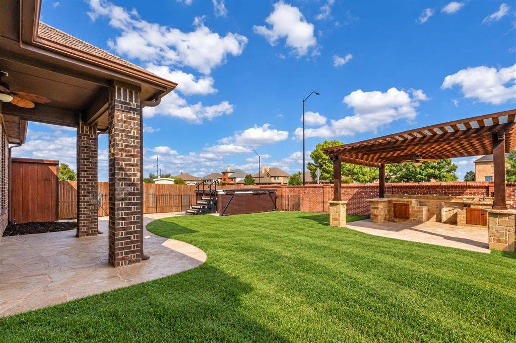 10324 Barbuda Trail, Fort Worth, TX 76244