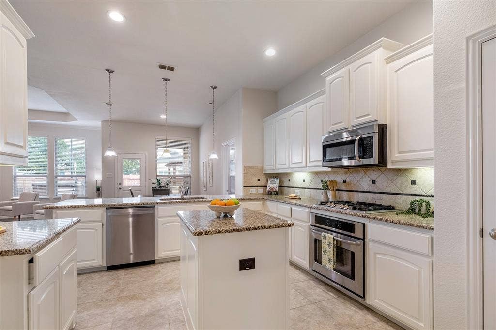 10324 Barbuda Trail, Fort Worth, TX 76244