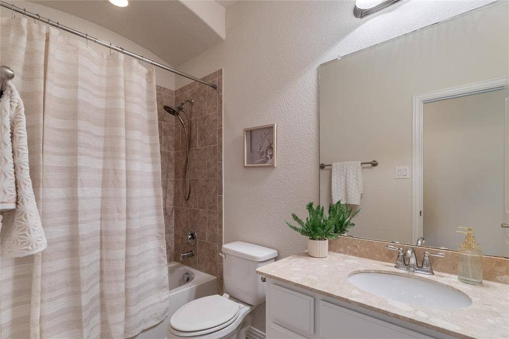 10324 Barbuda Trail, Fort Worth, TX 76244