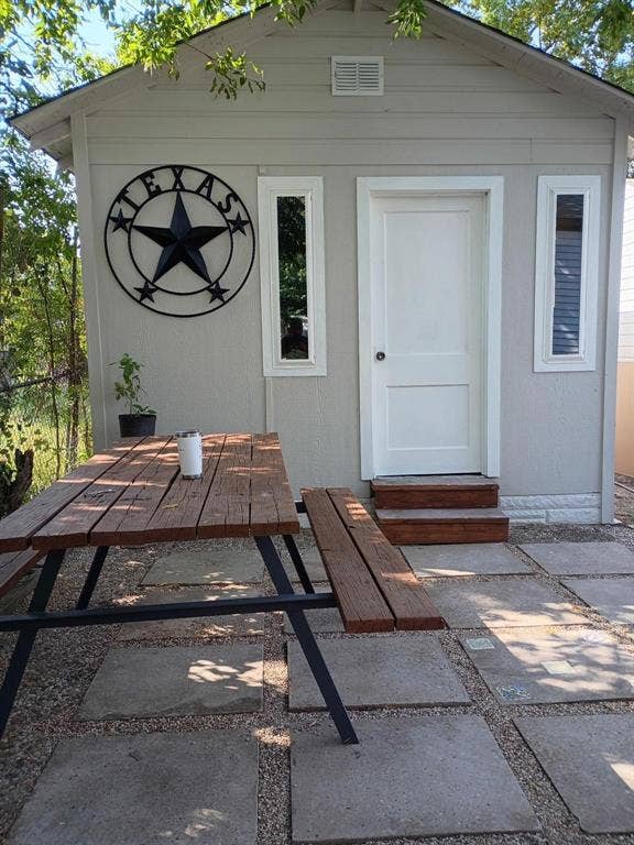 2671 Moffatt Avenue, Dallas, TX 75216 2671 Moffatt Avenue, Dallas, TX 75216